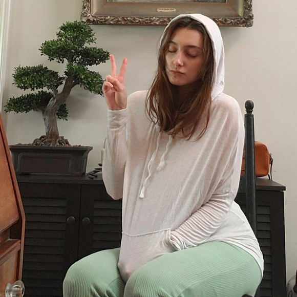 Slouch Hoodie - Picture 3 of 4